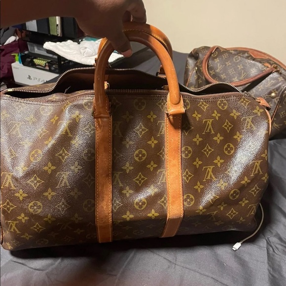 LV tote - Picture 8 of 9